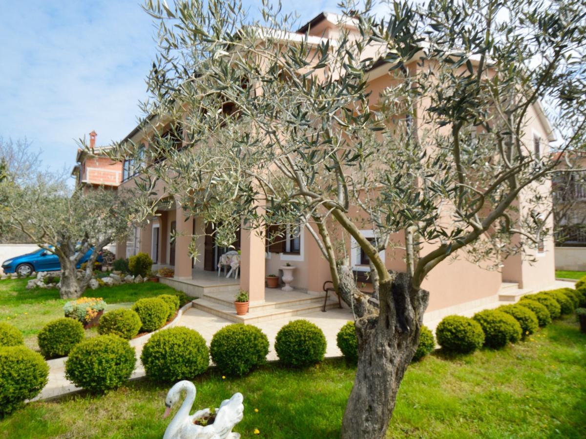 Apartment In Veli Vrh